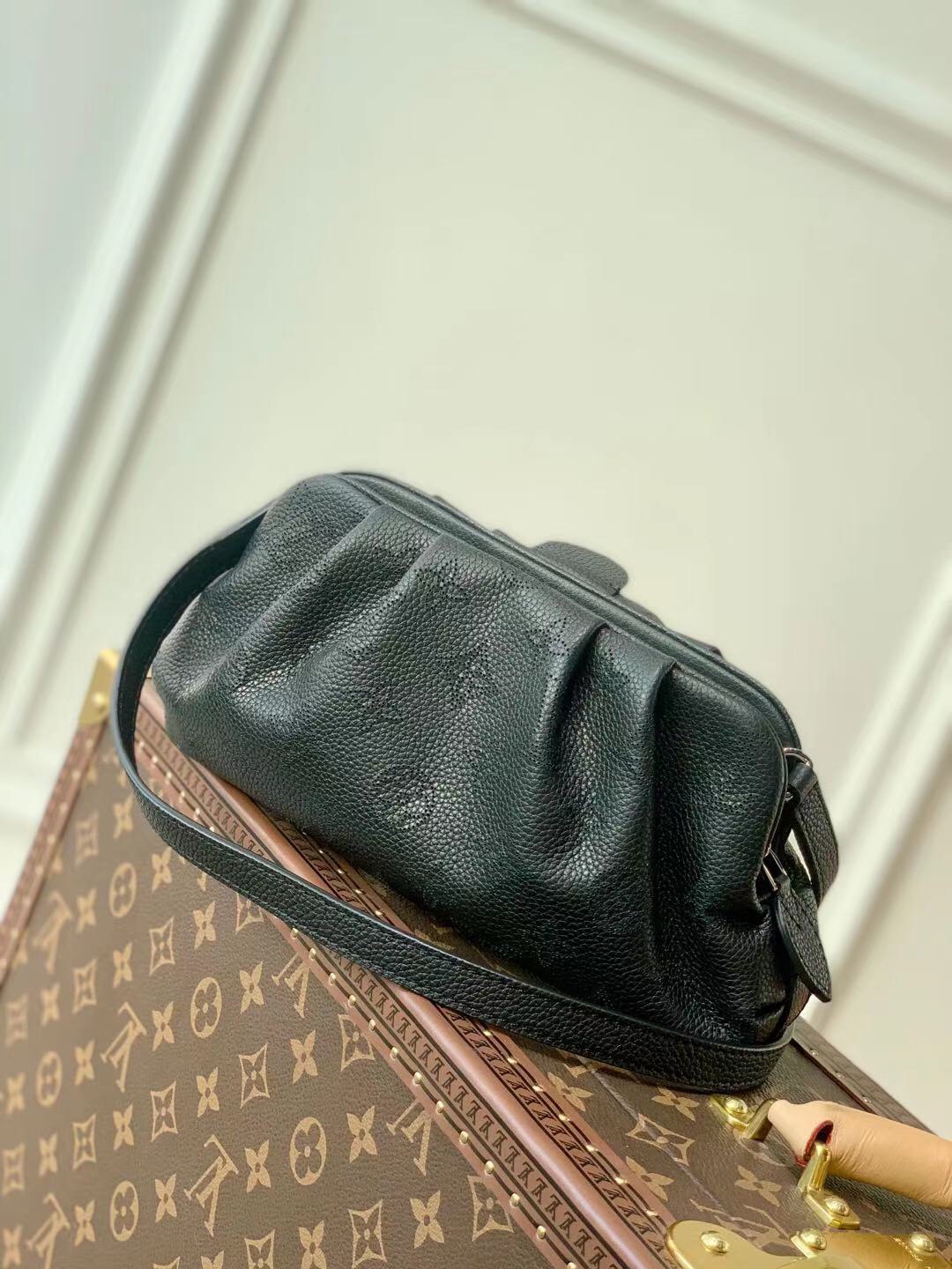 l0*is V*t0n scala handbags-23*12.5*5cm