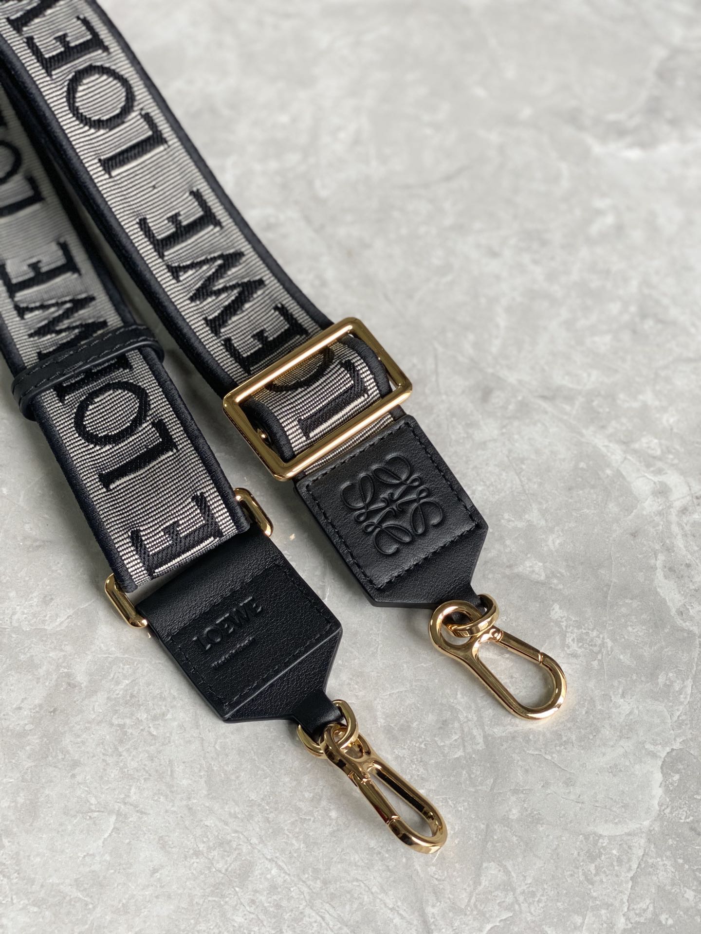L0ew* straps