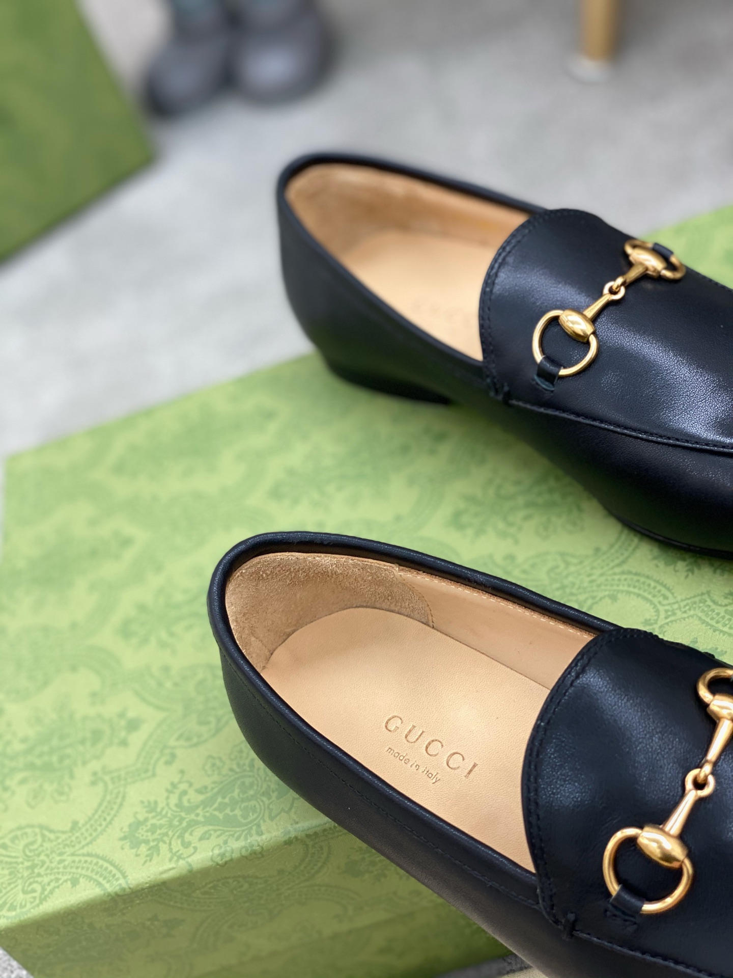 G*u*i loafers