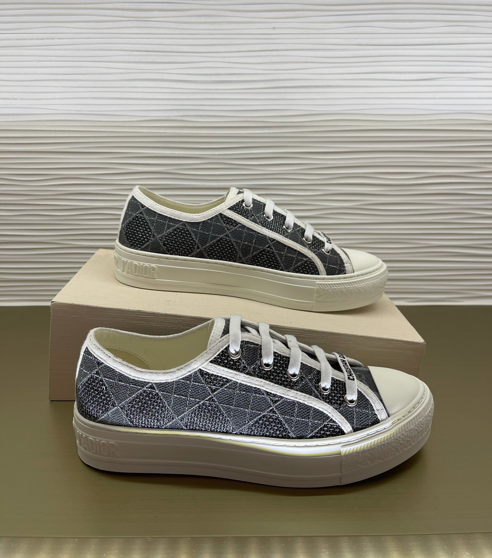 D*or sneakers