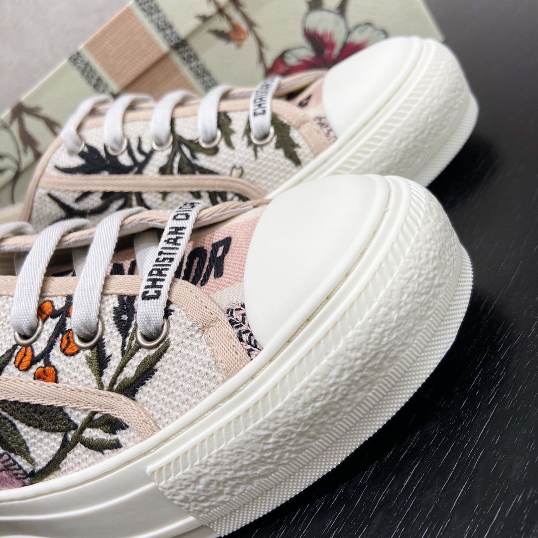 D*or sneakers