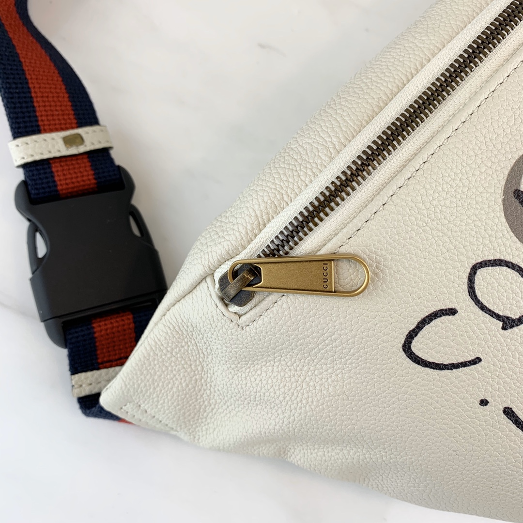 G*u*i waist bag-28×18×8cm