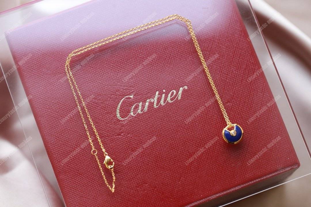 Cartier Amulette De Necklace Gold
