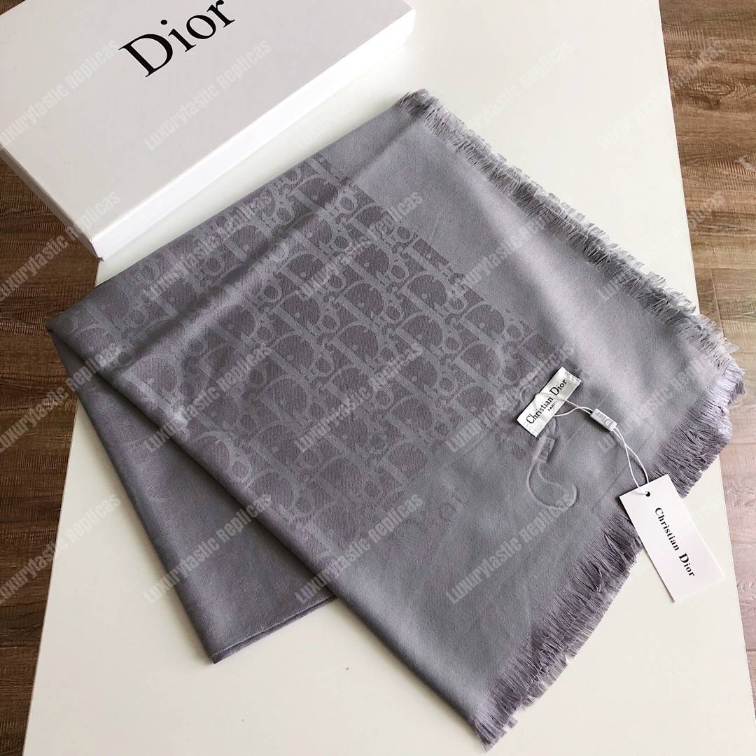 CD Grey Oblique 140 Stole