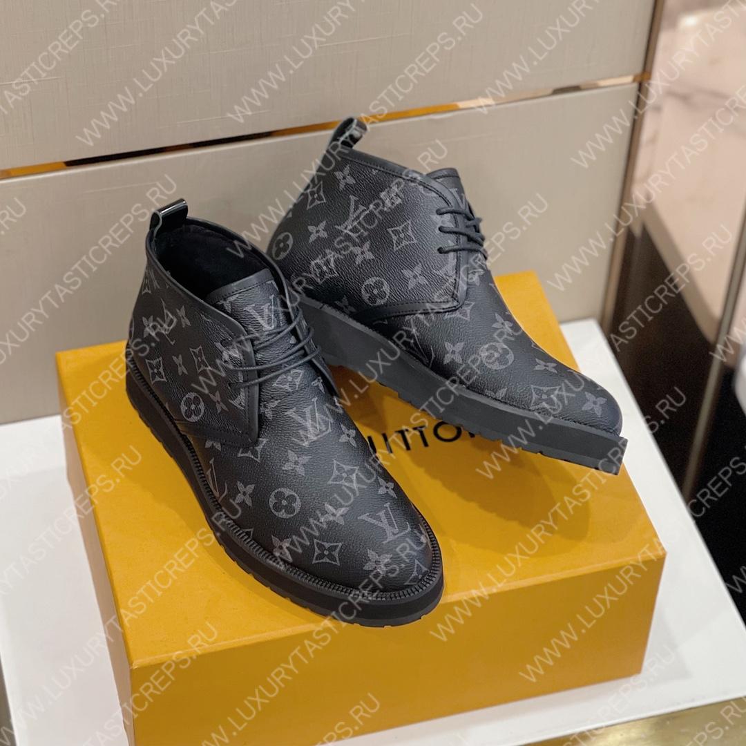l**is V*t*n boots black 1a9a8g