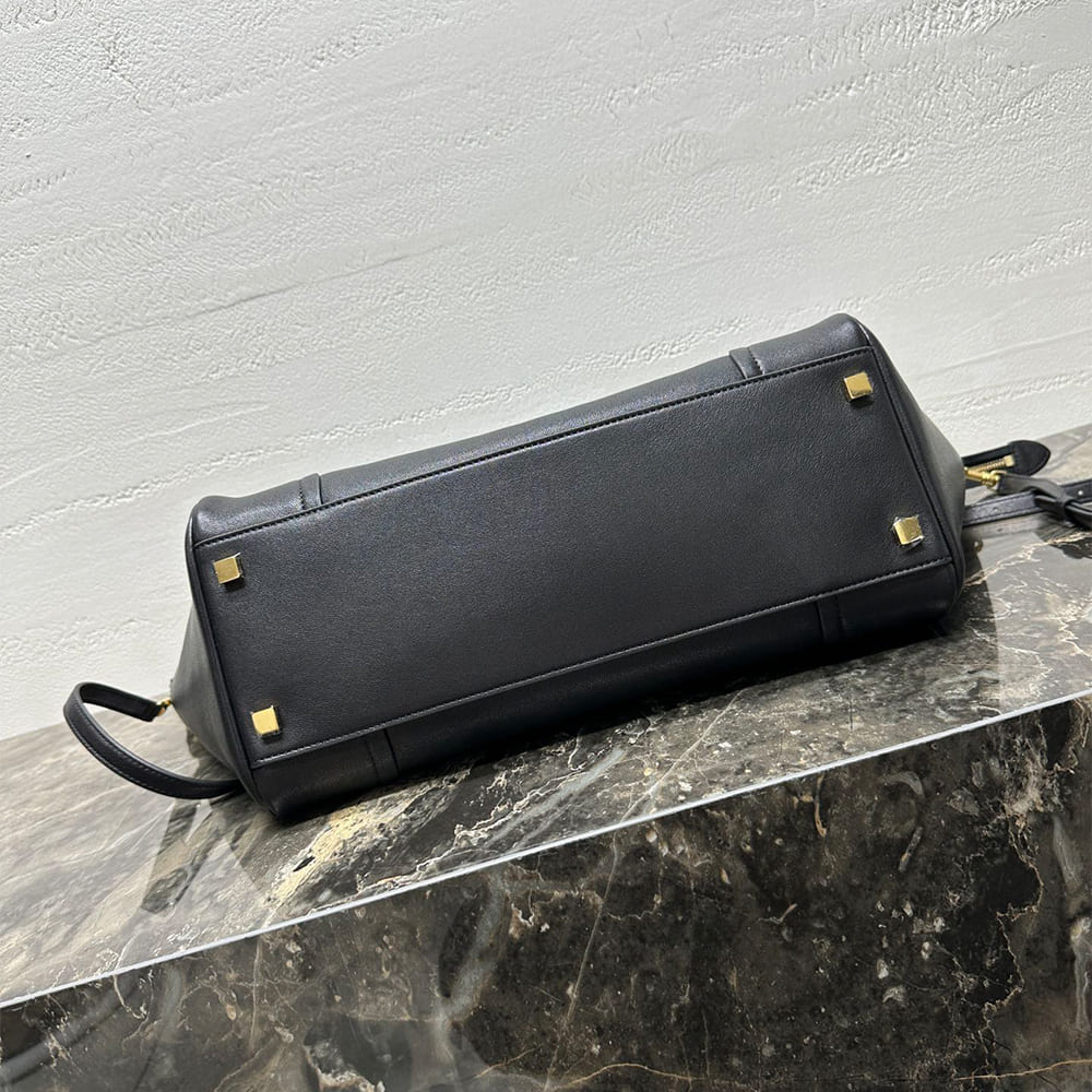 Ce1i*e MEDIUM SMILING NEW LUGGAGE IN S*pPLE SHINY LAMBSKIN(HIGH-END GRADE)